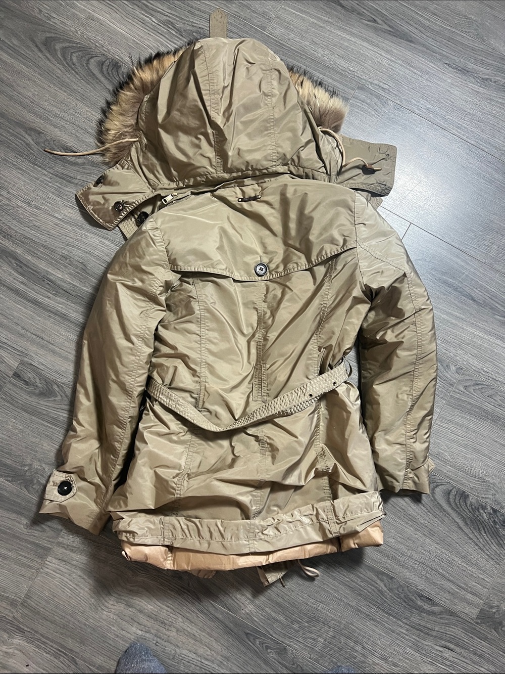 3-in 1 Burberry Beige/Tan Quilted Hooded Belted Parka with Faux Fur Trim - Picture 11 of 16